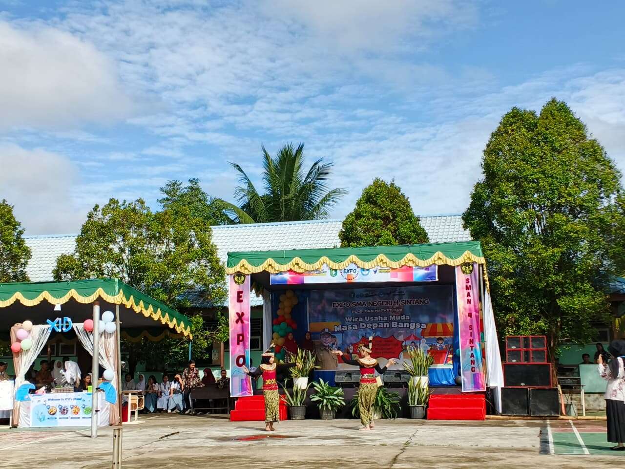 EXPO SMA NEGERI 4 SINTANG 2025 - Senin, 15 Desember 2025